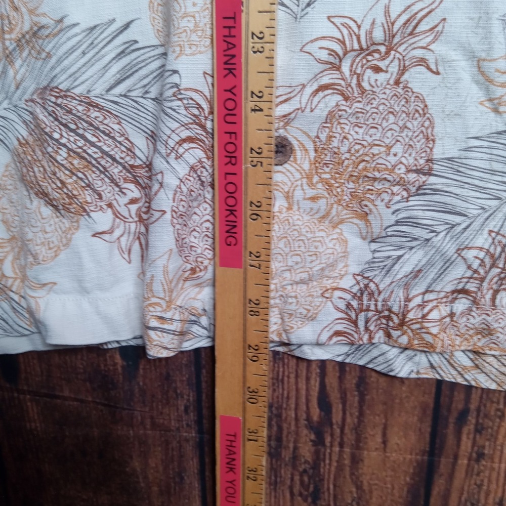 Tommy Bahama 100% Silk Hawaiian Floral Loop Collar Shirt Men's Medium Pineapple - Picture 8 of 8